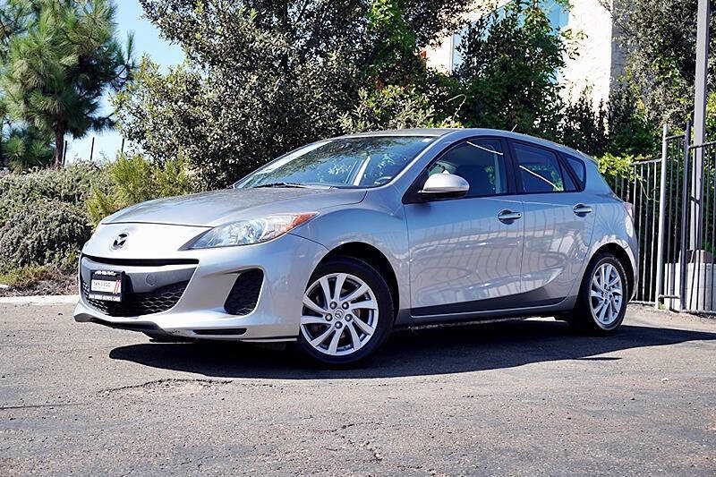 Used 2012 MAZDA MAZDA3 i Touring image 2