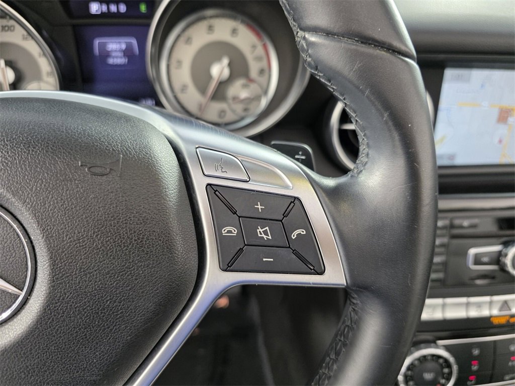 Used 2015 Mercedes-Benz SLK 250 image 17