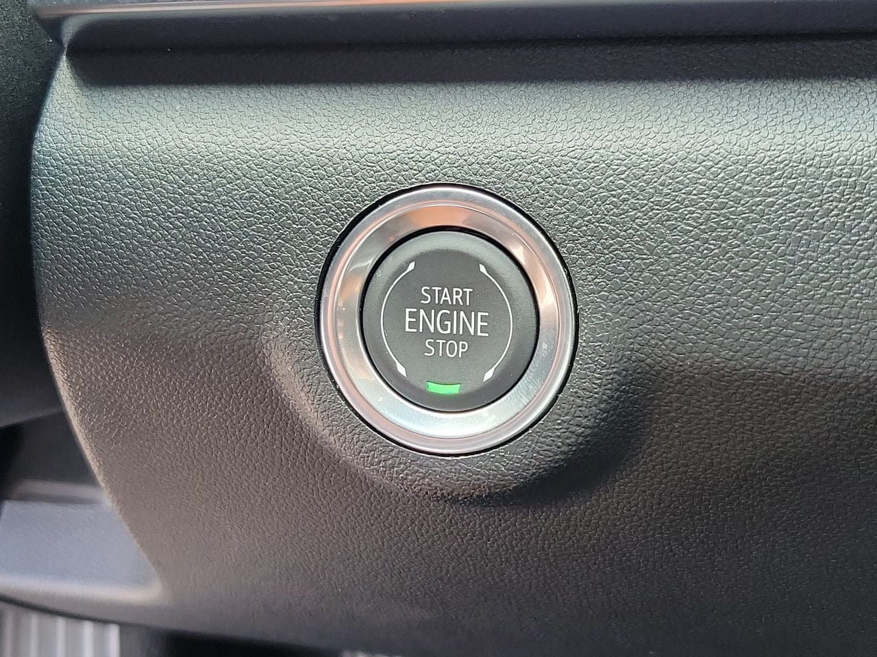 Used 2026 GMC Terrain Elevation FWD image 28