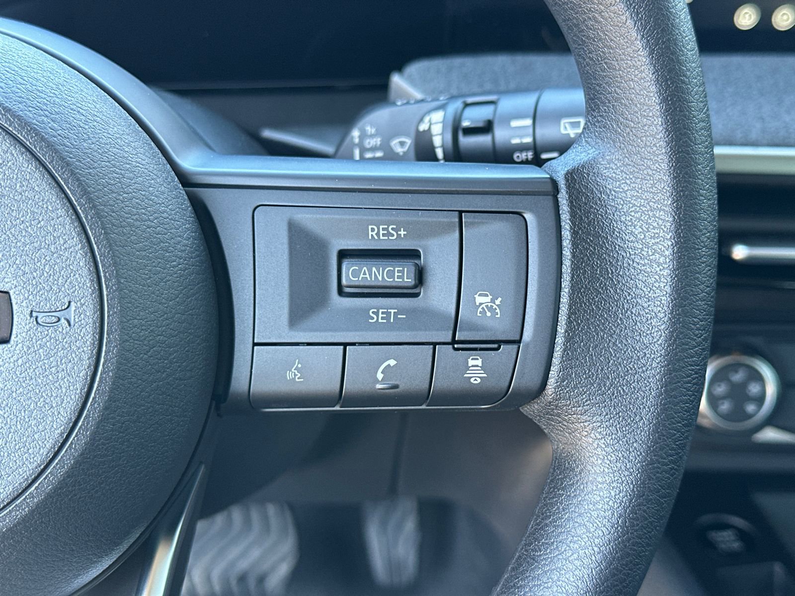 New 2026 Nissan Kicks S image 26