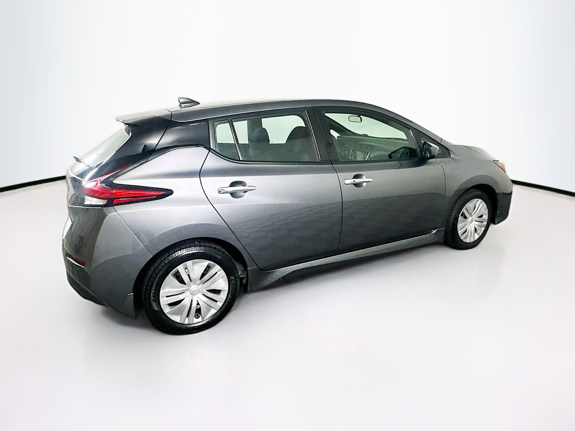 Used 2023 Nissan Leaf S FWD image 10