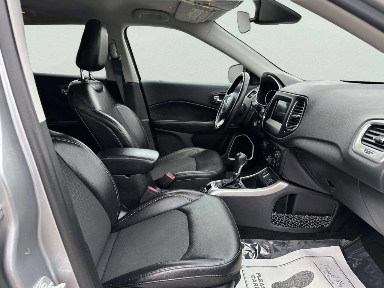 Used 2019 Jeep Compass Latitude w/ Cold Weather Group image 23