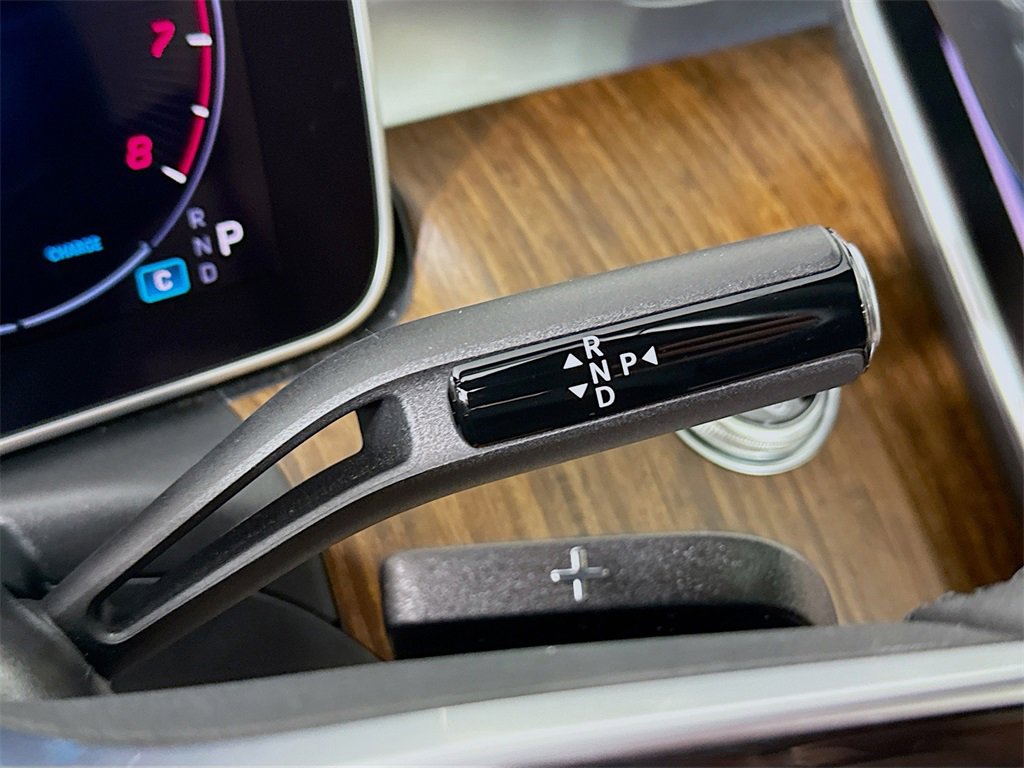 Used 2025 Mercedes-Benz C 300 4MATIC Sedan image 18