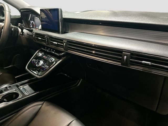 Used 2022 Lincoln Corsair FWD image 31