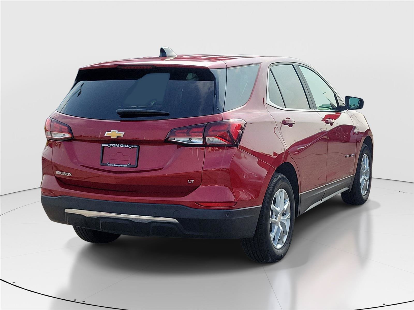 Used 2024 Chevrolet Equinox LT w/ LPO, Floor Liner Package FWD image 4