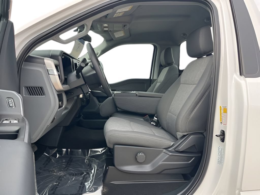 New 2026 Ford F250 XL w/ STX Appearance Package AWD/4WD image 10