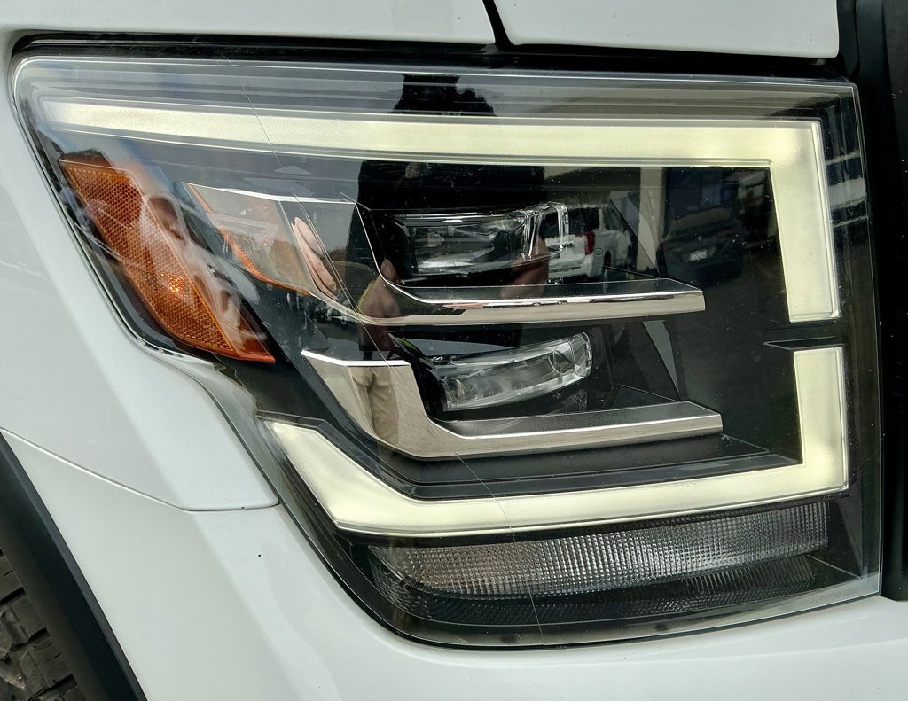 Used 2021 Nissan Titan PRO-4X w/ Pro-4x Convenience Package image 8