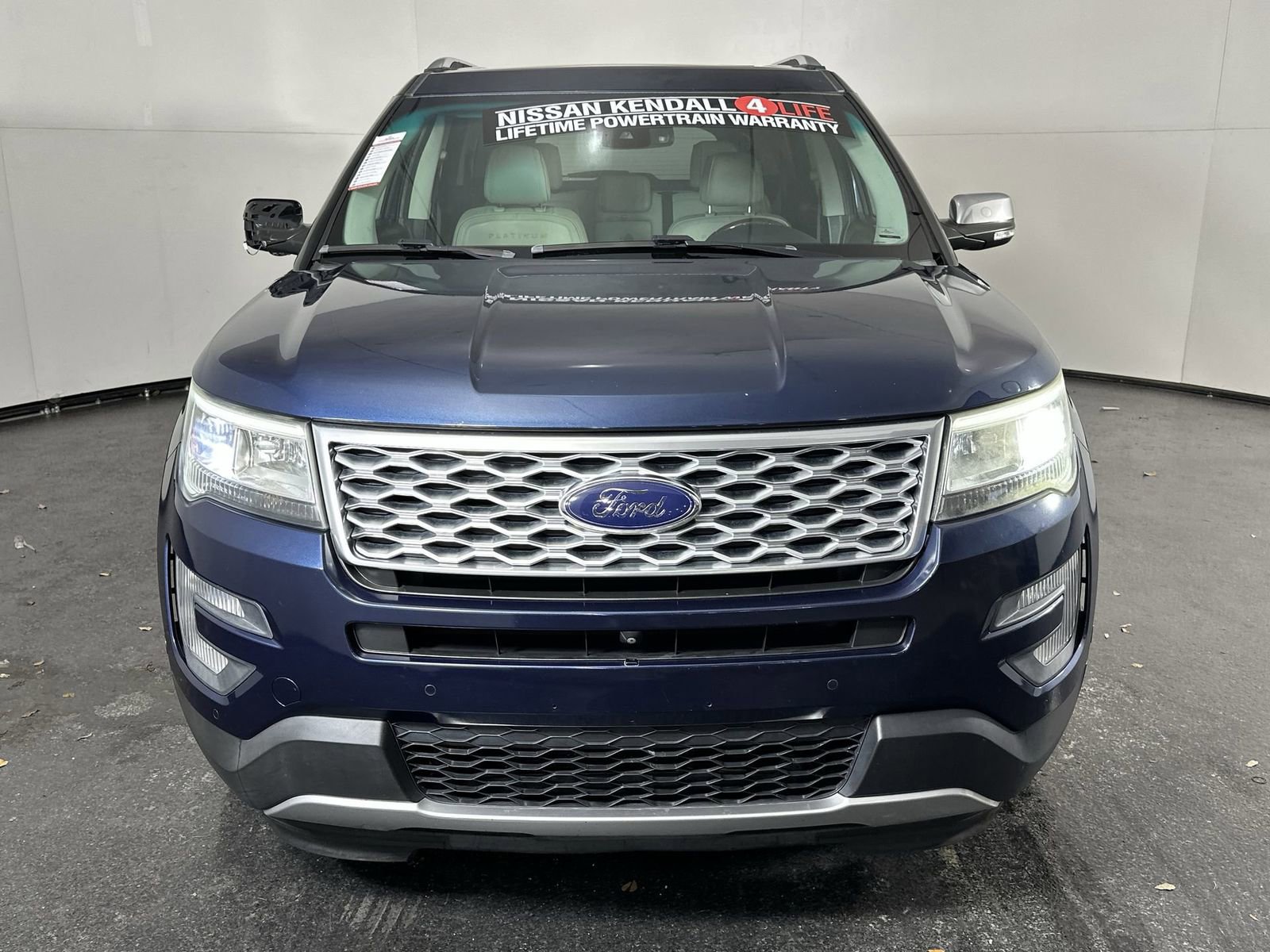 Used 2016 Ford Explorer Platinum image 4