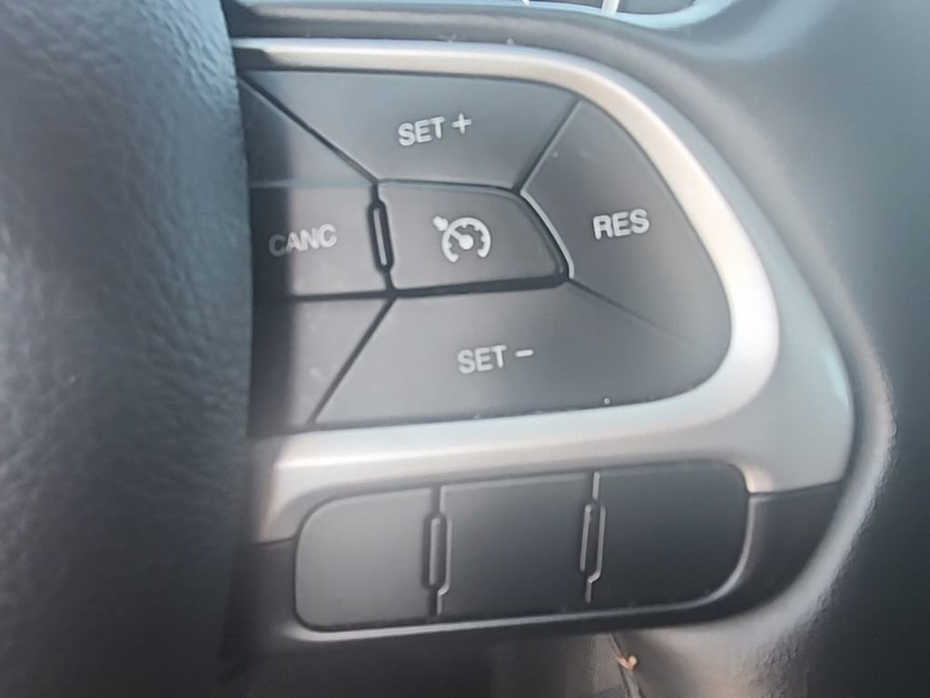 Certified 2020 Jeep Compass Latitude FWD image 10