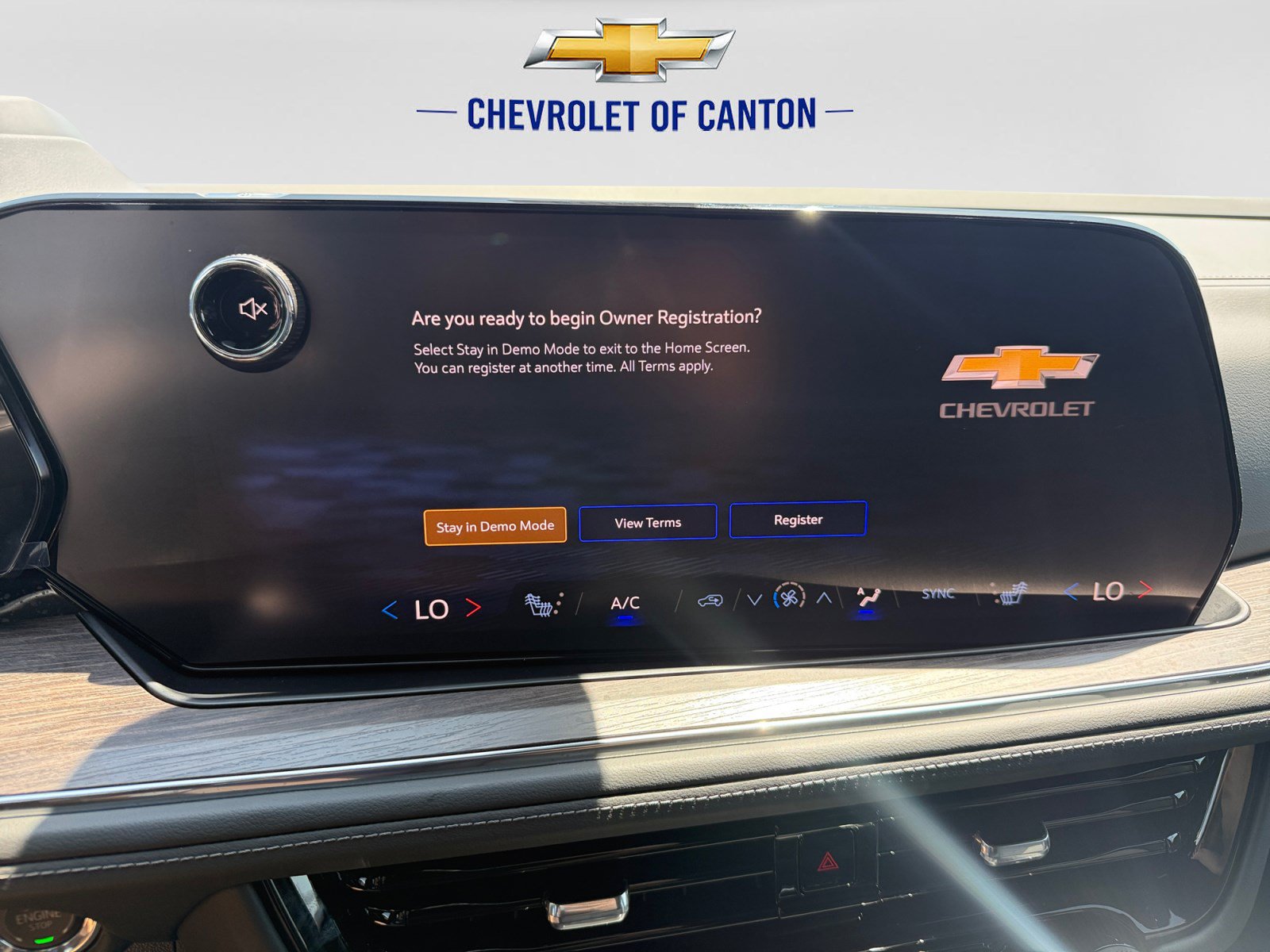 New 2026 Chevrolet Suburban LT w/ Advanced Technology Package RWD image 27