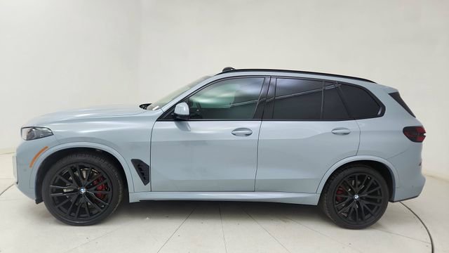 Used 2025 BMW X5 xDrive40i w/ M Sport Package image 3