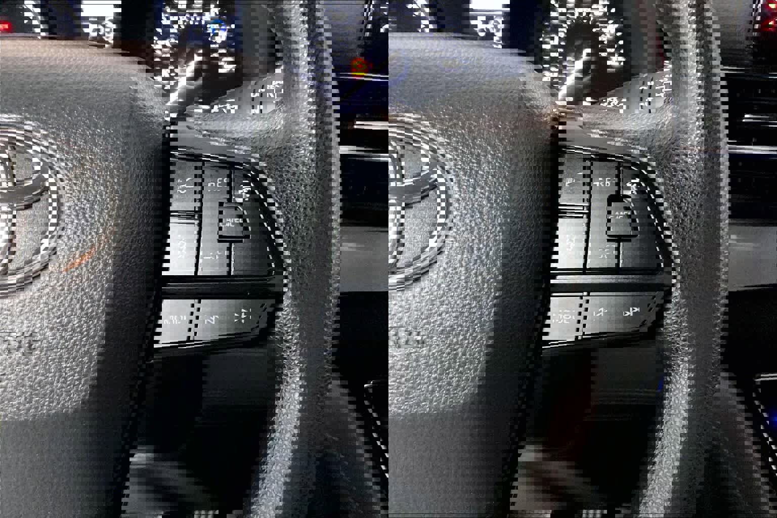 Certified 2022 Toyota Sienna LE image 24