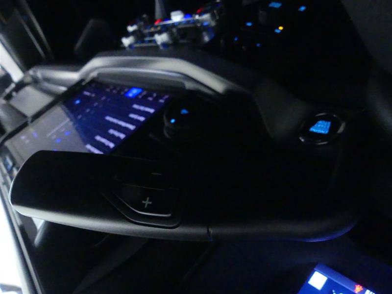 Used 2024 Ford F350 Platinum AWD/4WD image 24