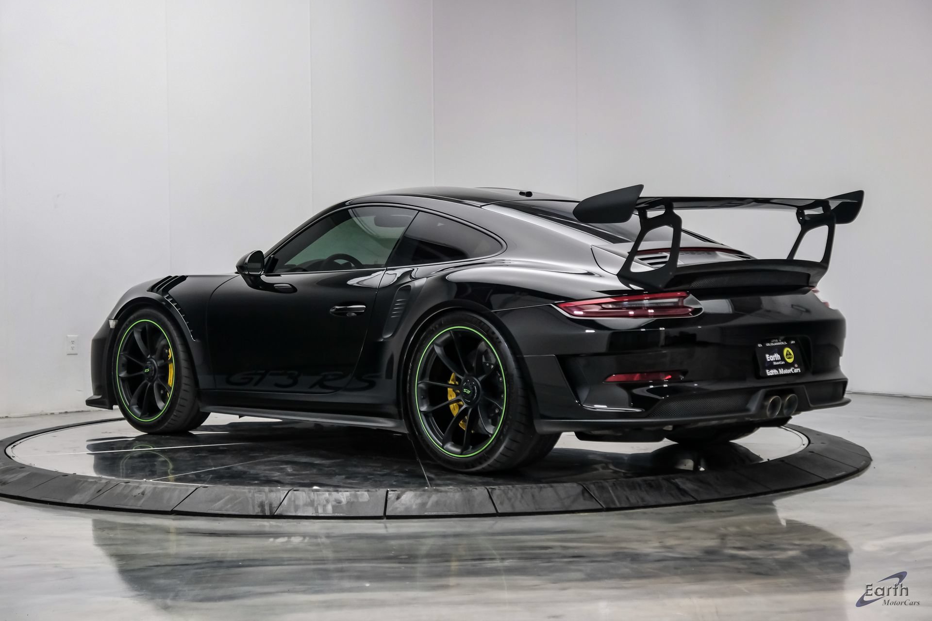 Used 2019 Porsche 911 GT3 RS RWD image 11