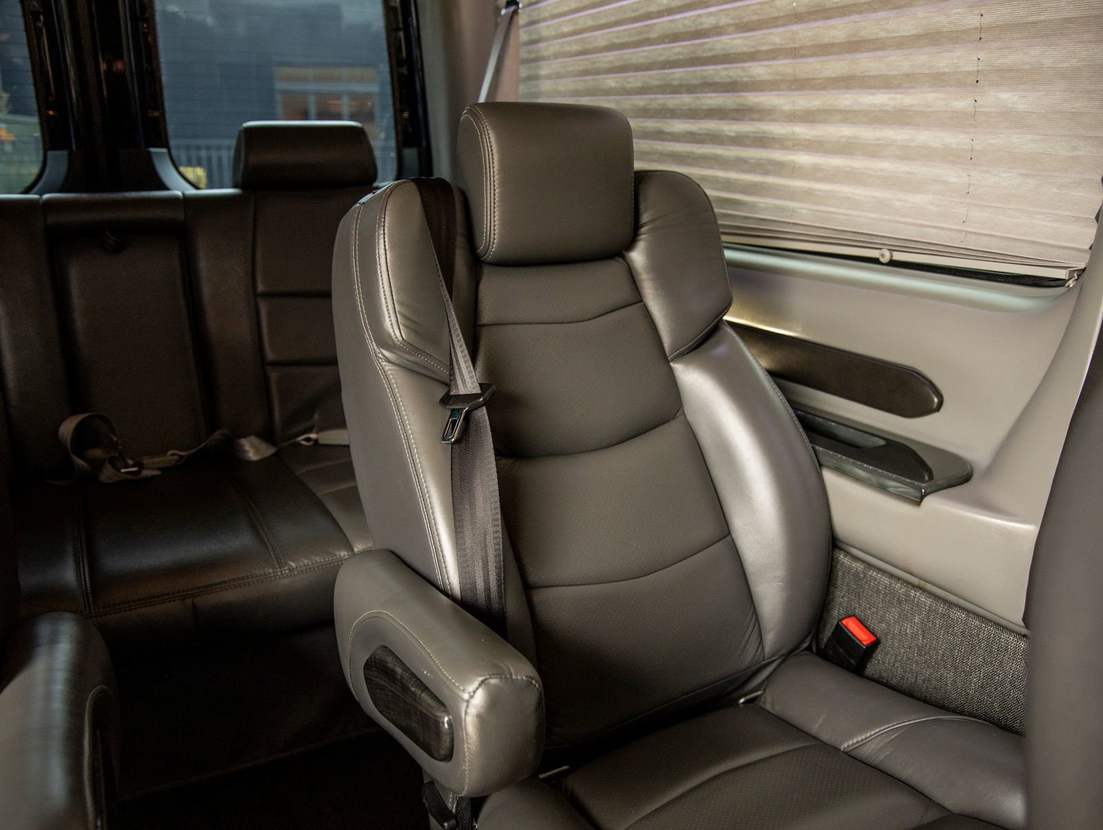 Used 2020 Mercedes-Benz Sprinter 2500 image 38