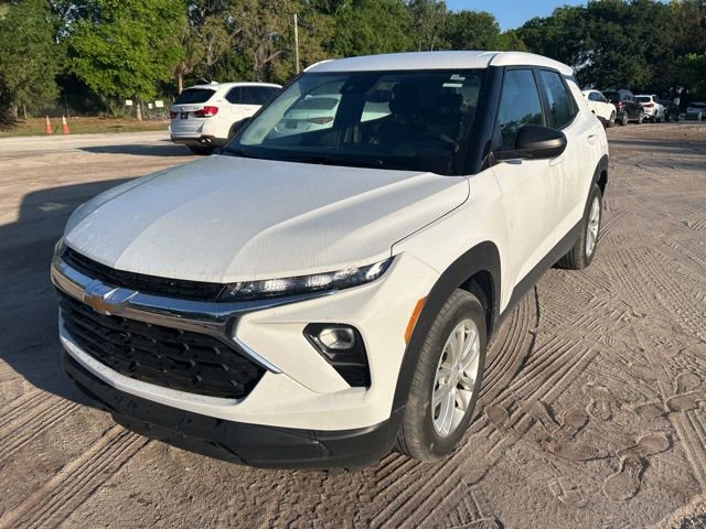 Used 2024 Chevrolet TrailBlazer LS image 2