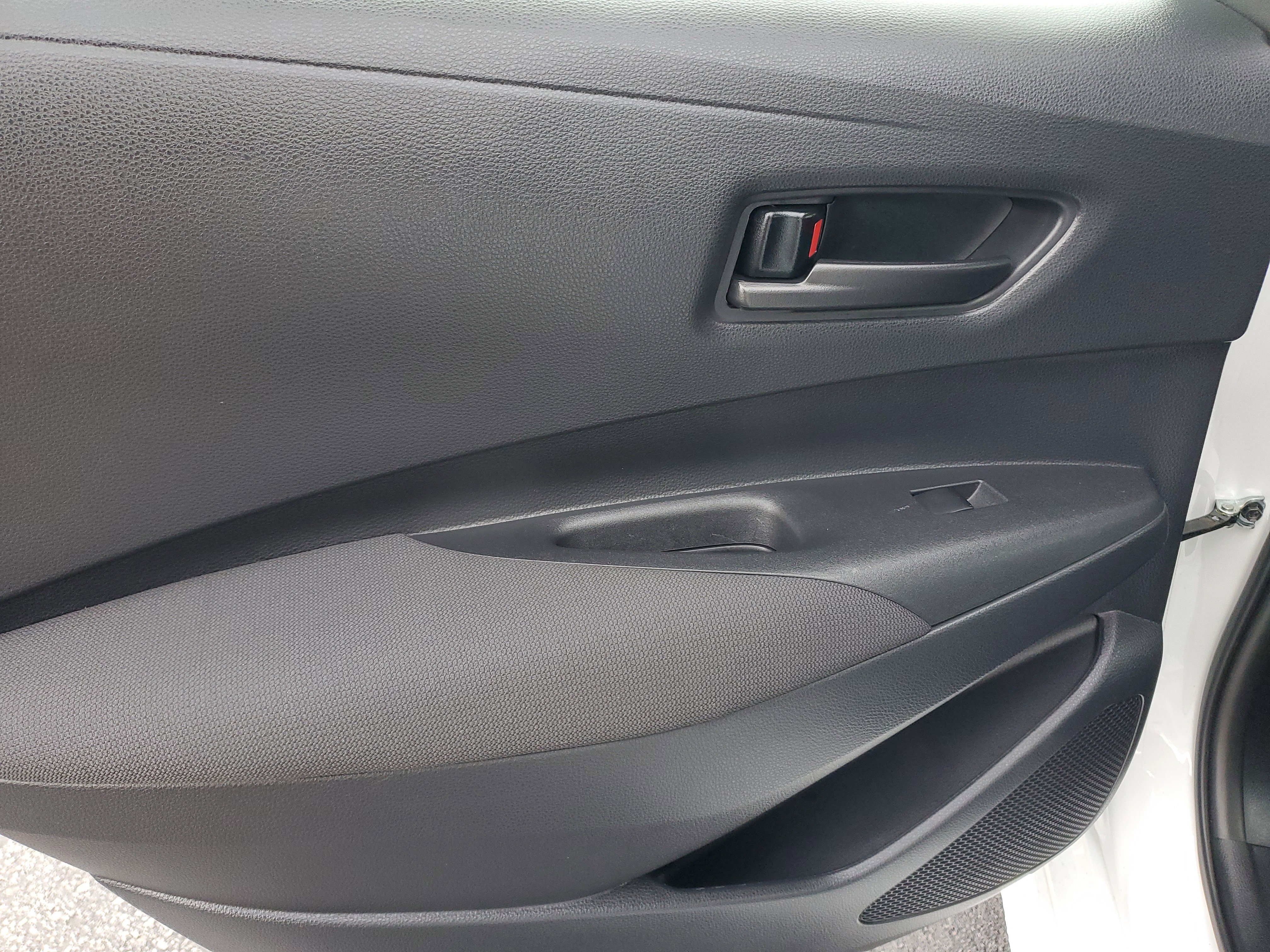 Certified 2025 Toyota Corolla LE image 12