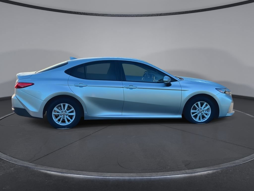 Used 2026 Toyota Camry LE FWD image 9