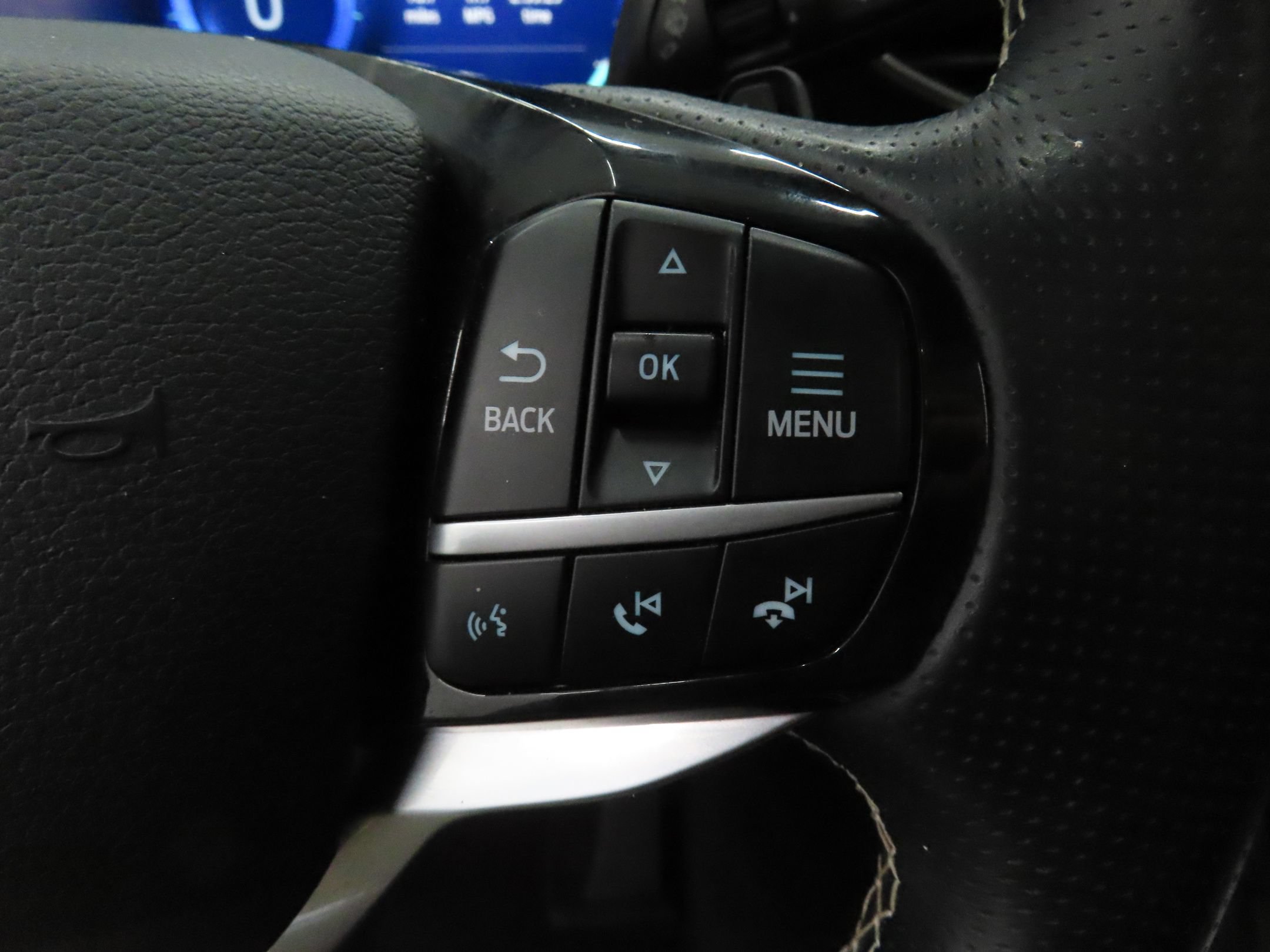Used 2021 Ford Explorer ST w/ Equipment Group 401A AWD/4WD image 14
