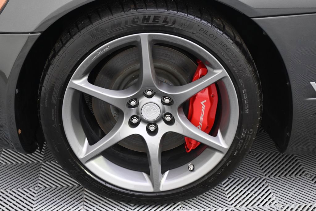 Used 2010 Dodge Viper SRT-10 w/ Final Edition Group image 23