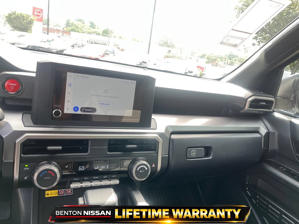 Used 2025 Toyota 4Runner TRD Off-Road AWD/4WD image 16