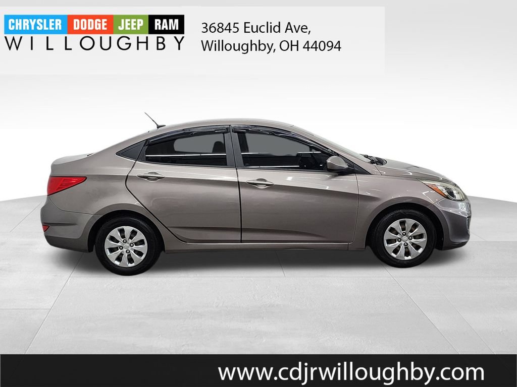 Used 2017 Hyundai Accent SE FWD image 4