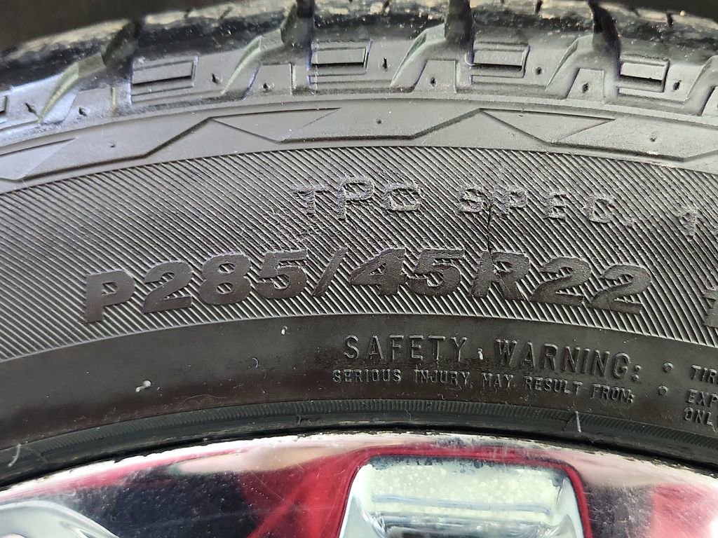 Used 2018 GMC Yukon SLT w/ Premium Edition image 45