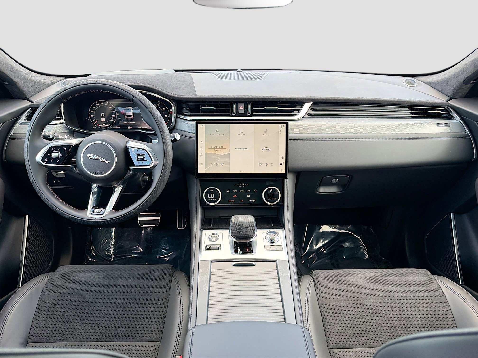 New 2026 Jaguar F-PACE SVR 575 Edition AWD/4WD image 17