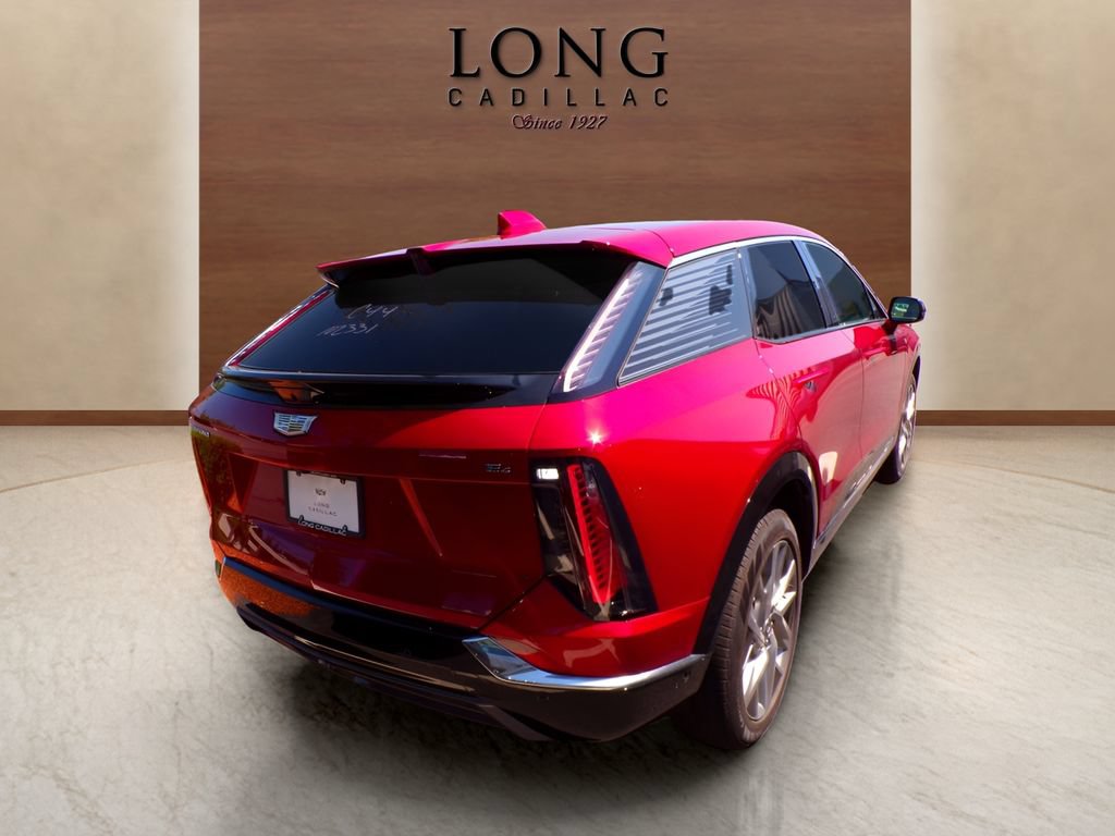 New 2027 Cadillac Optiq Luxury AWD/4WD image 3