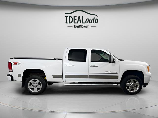 Used 2013 GMC Sierra 2500 Denali w/ Suspension Package, Off-Road image 4