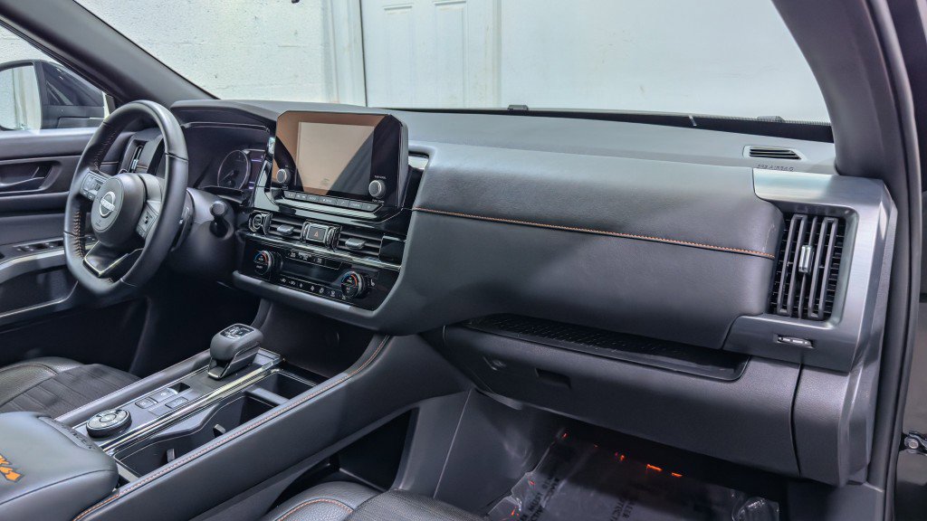 Used 2024 Nissan Pathfinder Rock Creek image 28