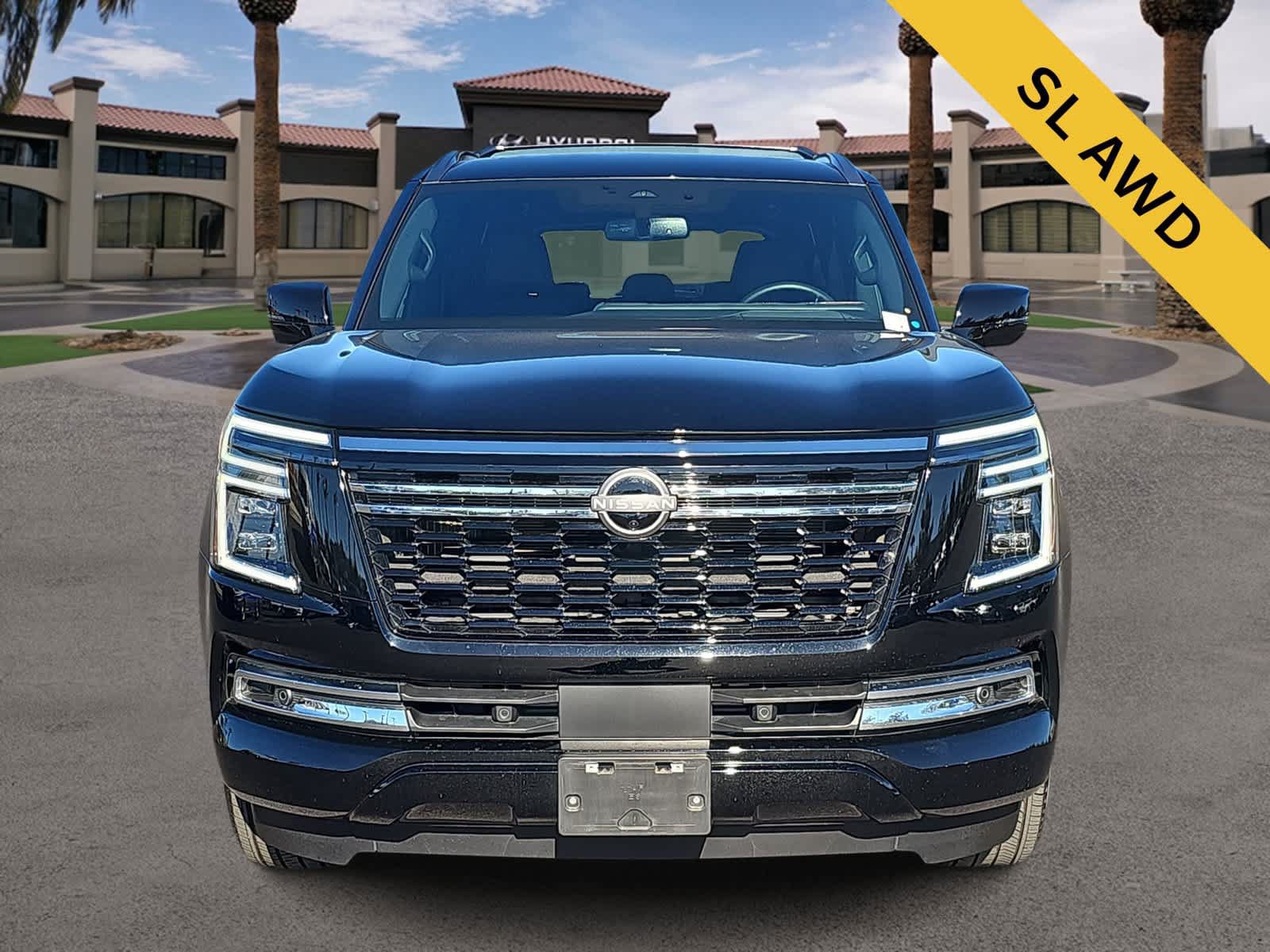 Used 2025 Nissan Armada SL AWD/4WD image 3