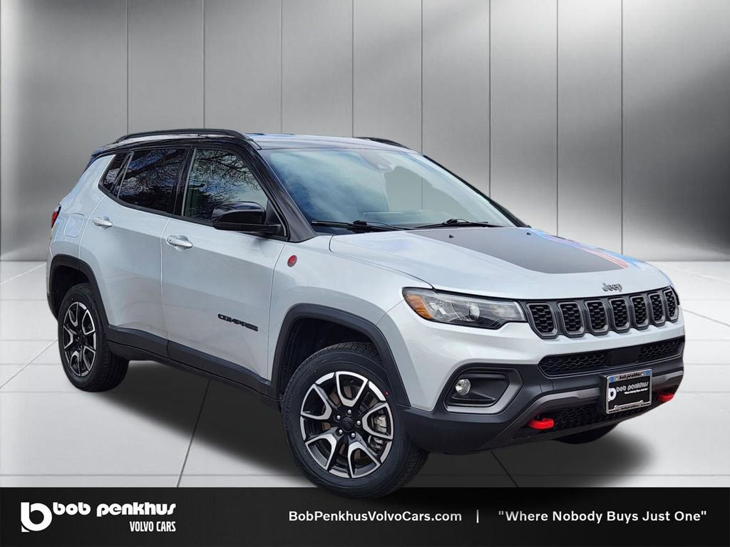 Used 2024 Jeep Compass Trailhawk image 1