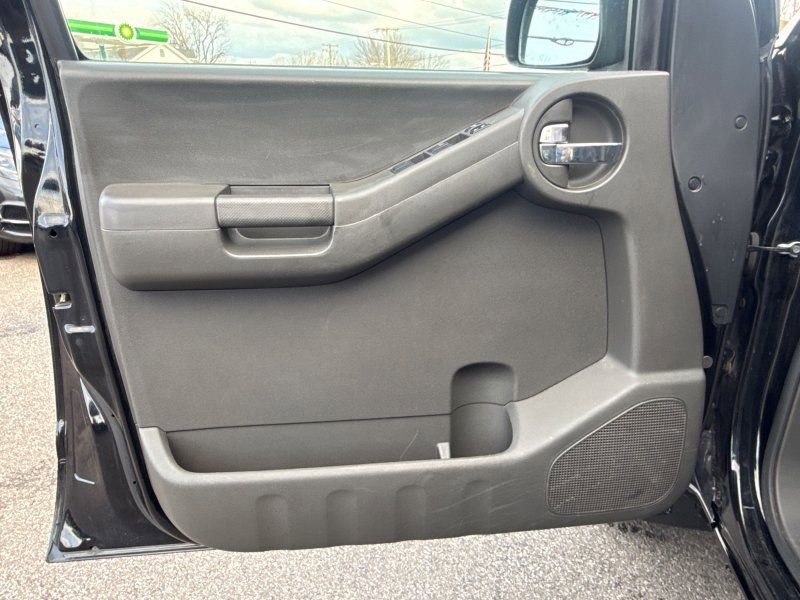 Used 2012 Nissan Xterra PRO-4X w/ Pro-4x Leather Pkg image 9