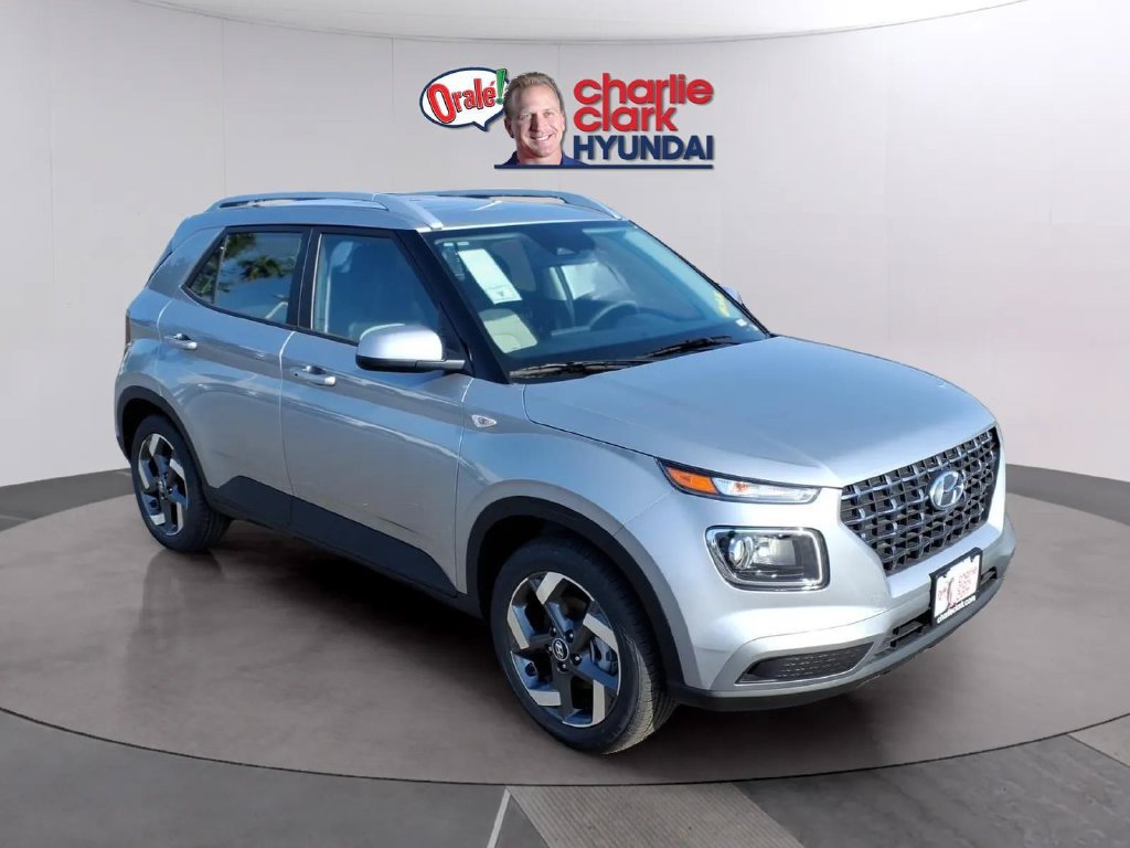 New 2026 Hyundai Venue SEL FWD image 7