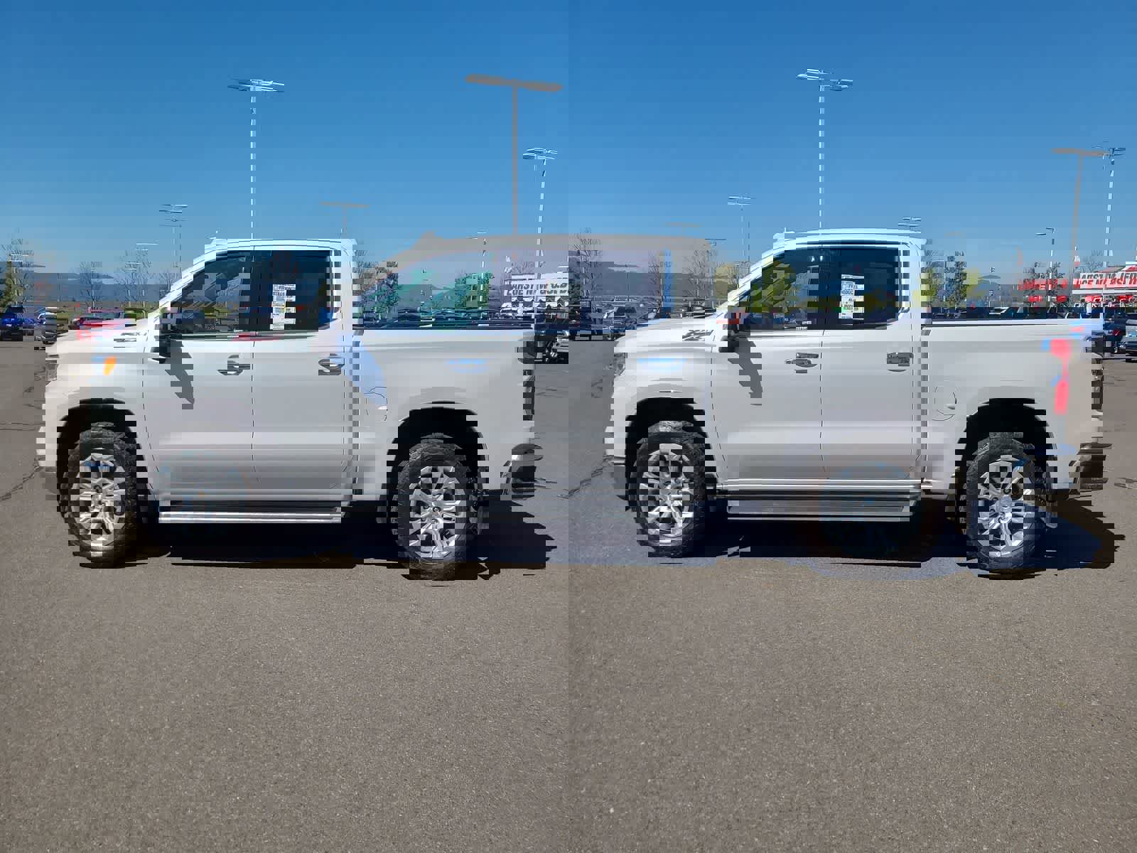 Used 2022 Chevrolet Silverado 1500 LTZ w/ LTZ Convenience Package II image 11