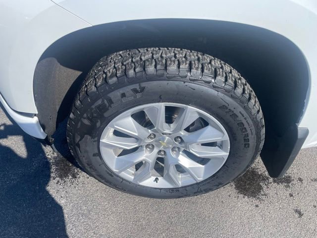 Used 2019 Chevrolet Silverado 1500 Custom w/ Custom Value Package image 24