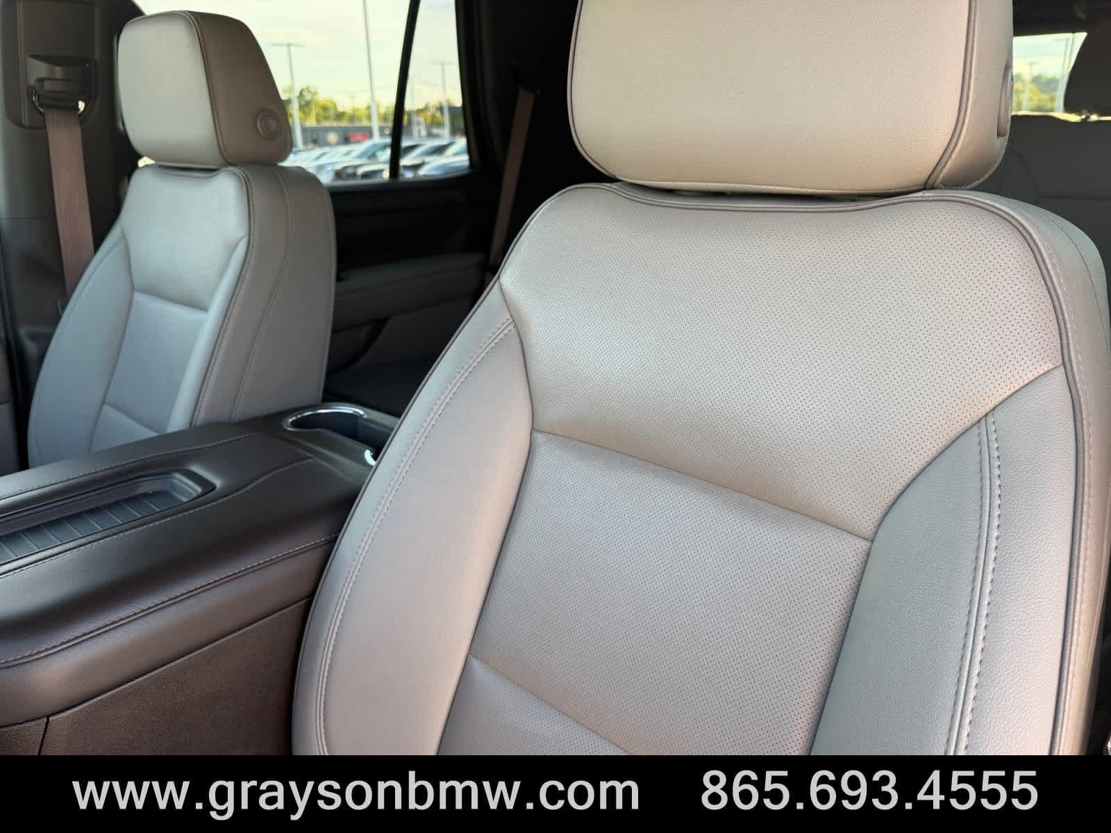 Used 2022 GMC Yukon SLT w/ SLT Premium Package AWD/4WD image 14