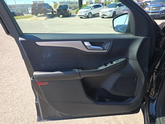 Used 2021 Ford Escape SEL image 11