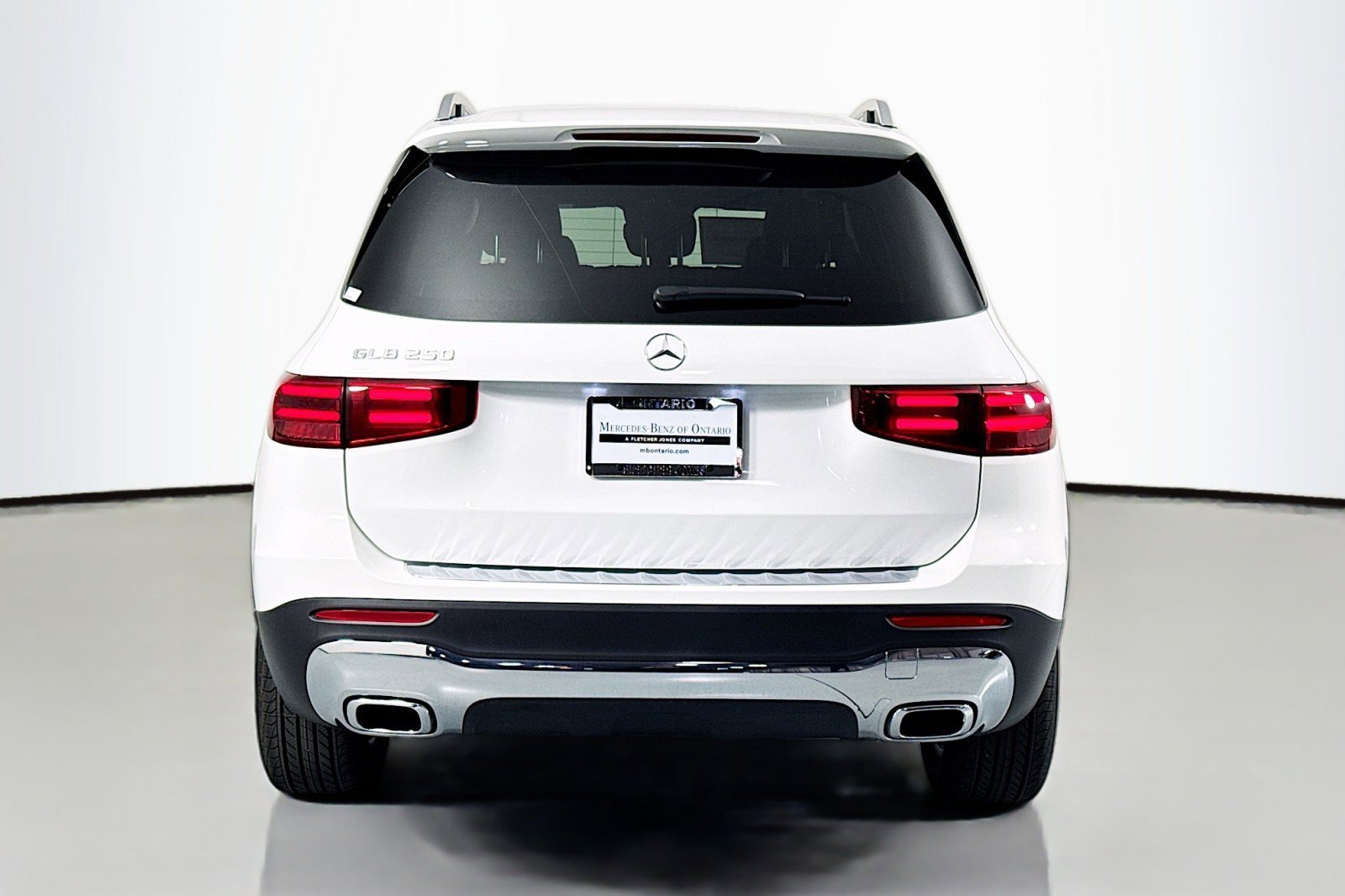 New 2026 Mercedes-Benz GLB 250 image 3