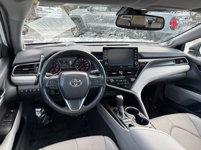 Used 2023 Toyota Camry XSE image 11
