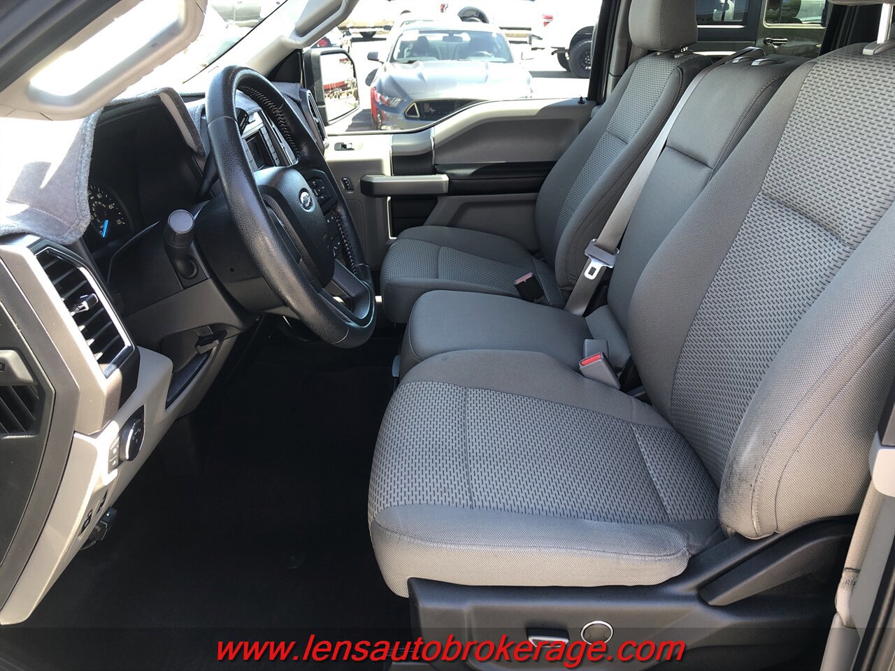 Used 2015 Ford F150 XLT w/ Equipment Group 301A Mid RWD image 11