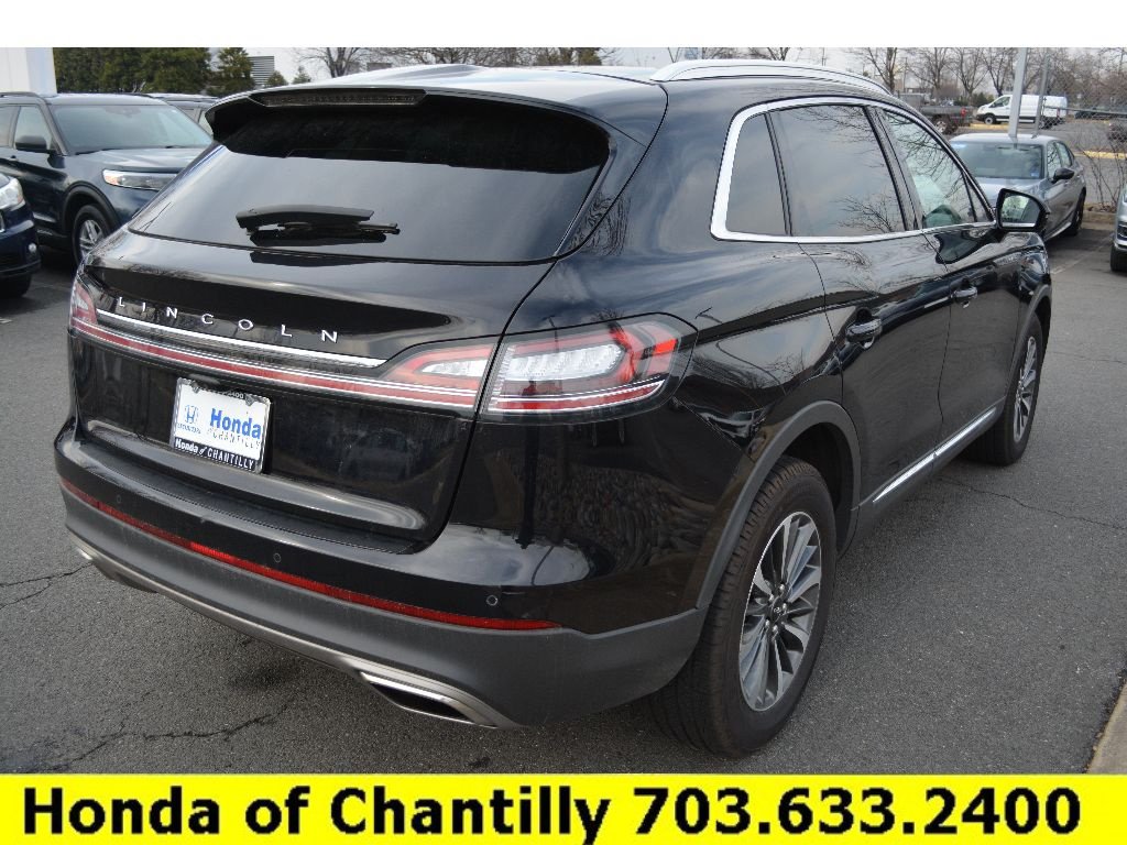 Used 2023 Lincoln Nautilus Reserve AWD/4WD image 9