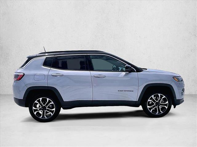Used 2024 Jeep Compass Limited AWD/4WD image 5