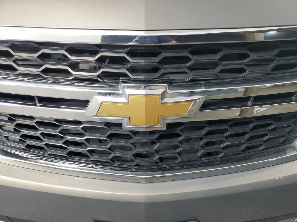 Used 2018 Chevrolet Tahoe LS w/ All-Season Package image 9