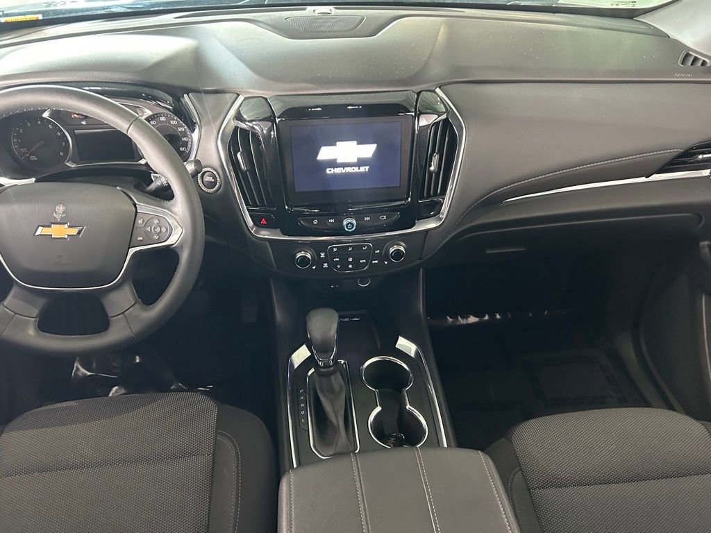 Used 2023 Chevrolet Traverse LT image 10