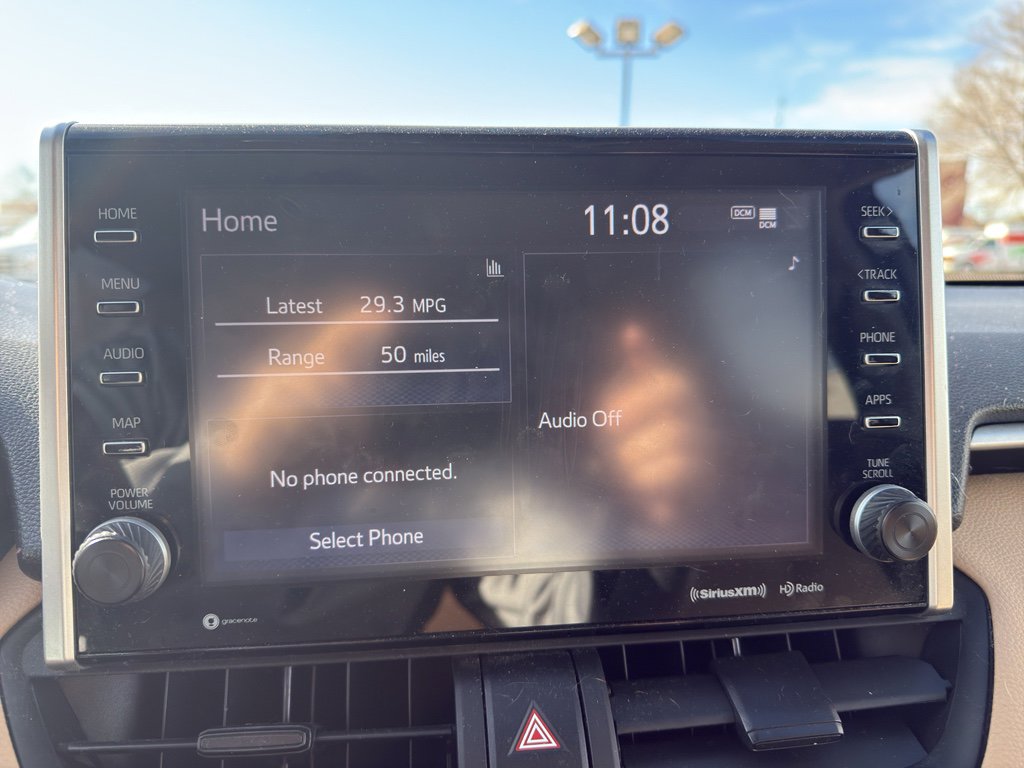 Used 2022 Toyota RAV4 XLE image 15