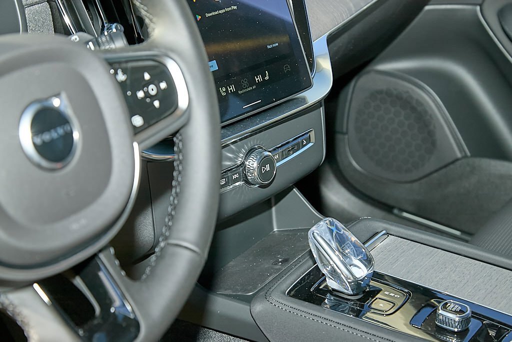 New 2026 Volvo XC90 B5 Ultra w/ Protection Package image 15