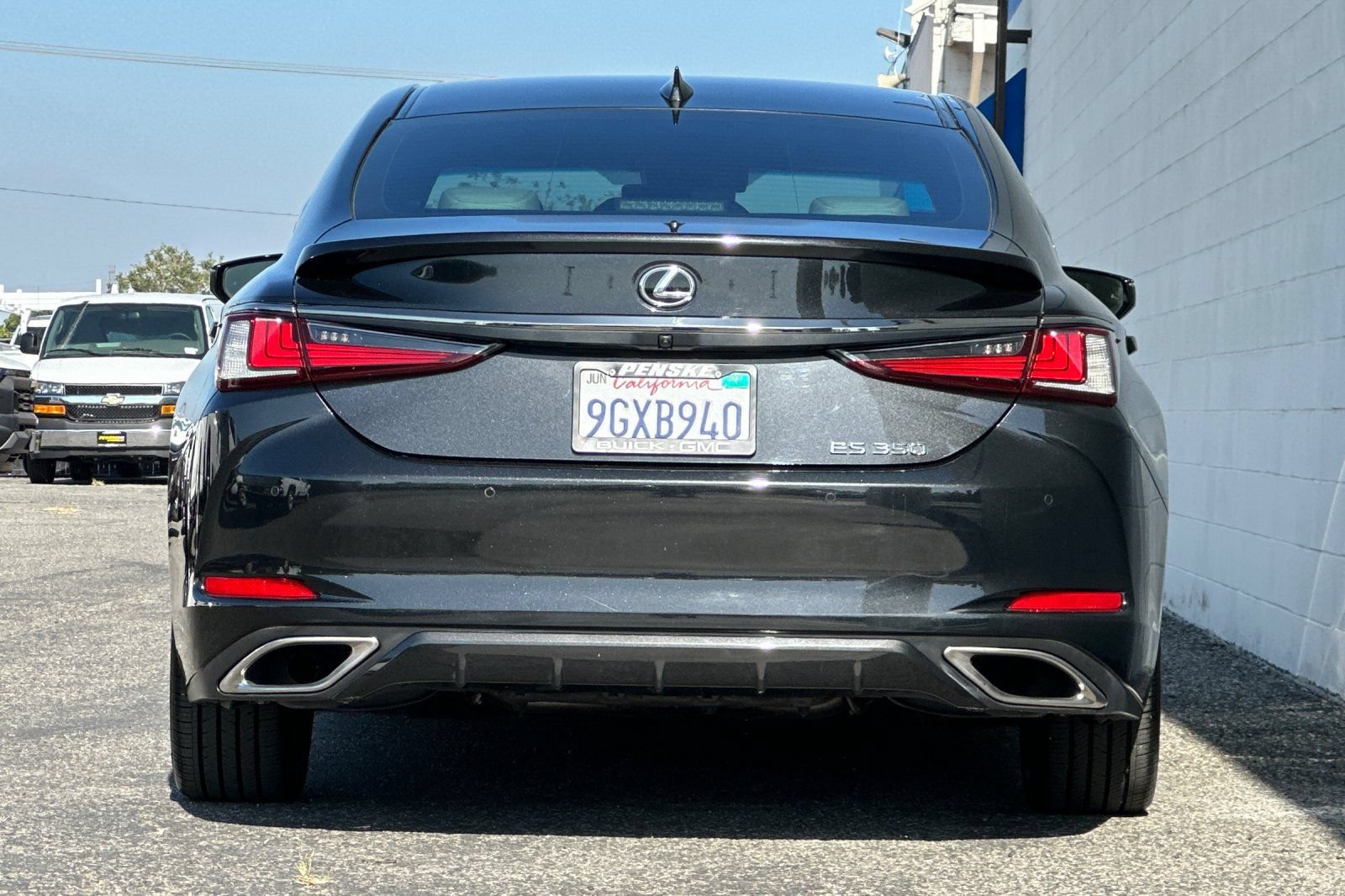 Used 2023 Lexus ES 350 F Sport w/ Accessory Package (Z2) FWD image 5