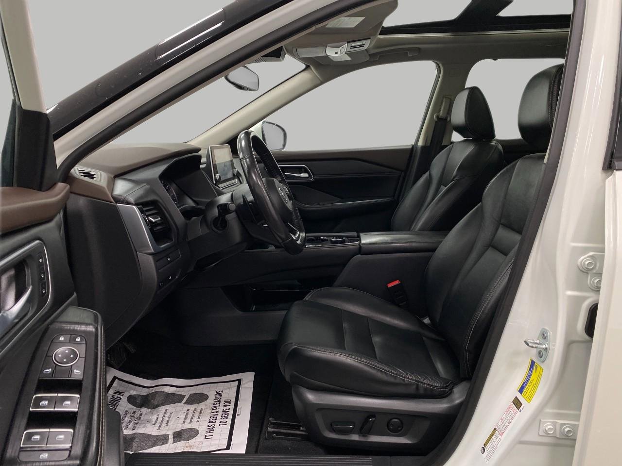 Used 2021 Nissan Rogue SL image 30